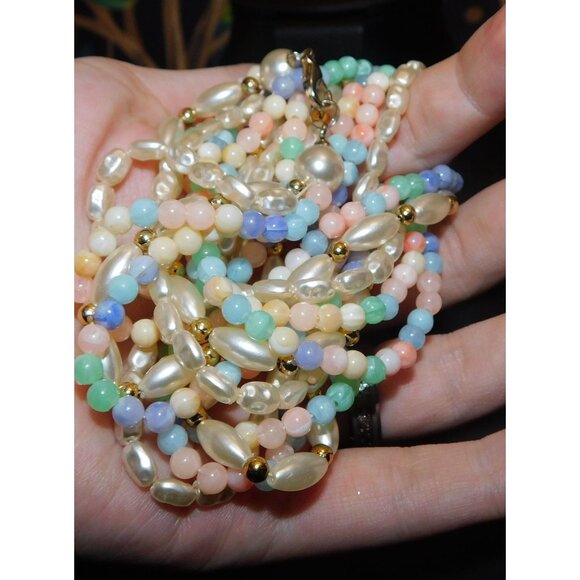 Pastel Coquette Pearl And Lucite Beaded Layered Necklace - Picture 2 of 3